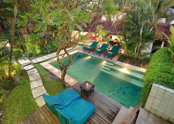 Villa Super Value 4 Bedroom, Walk To Bintang Supermarket Seminyak (Bali)