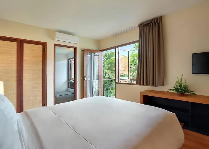 Super Value 4 Bedroom, Walk To Bintang Supermarket * Seminyak (Bali)